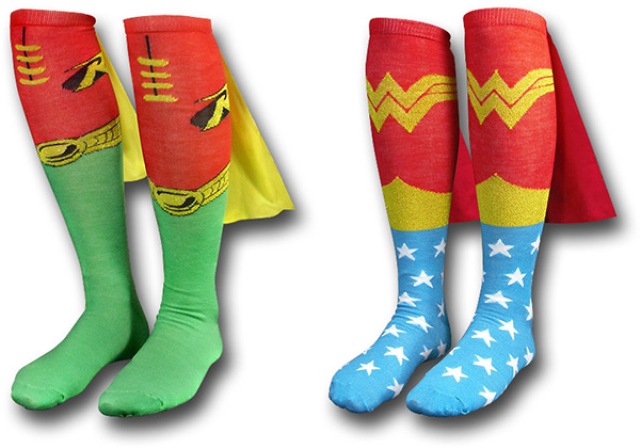 robin-wonder-woman-cape-socks