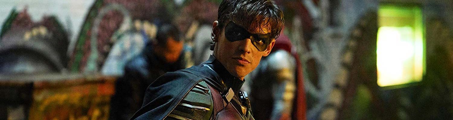 Titans S01E01